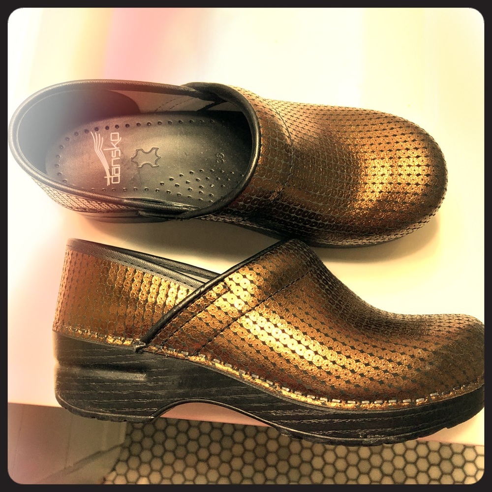 COPY - Dansko clogs size 36 (US 6), metallic copper
